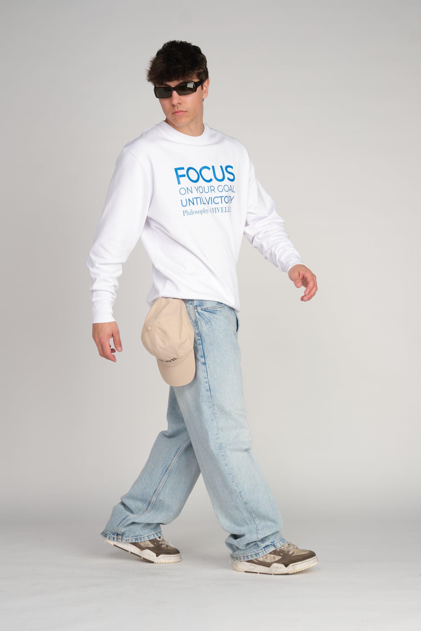FOCUS Crewneck - White